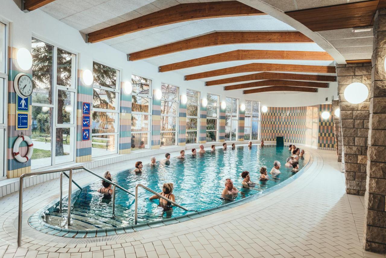 Hotel Delfin Izola Kültér fotó