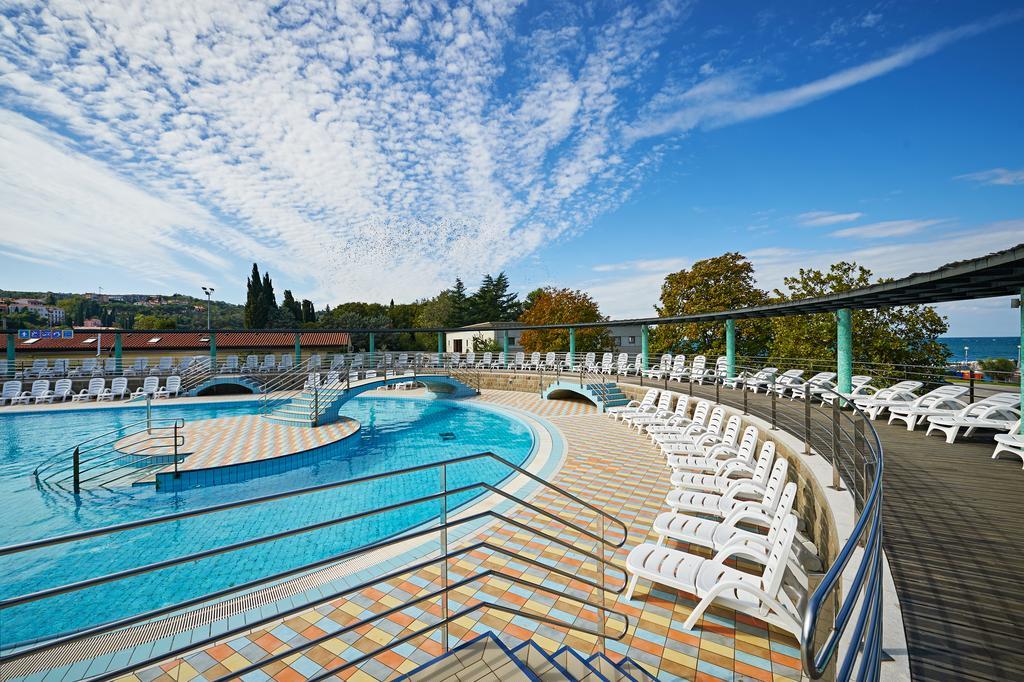Hotel Delfin Izola Kültér fotó