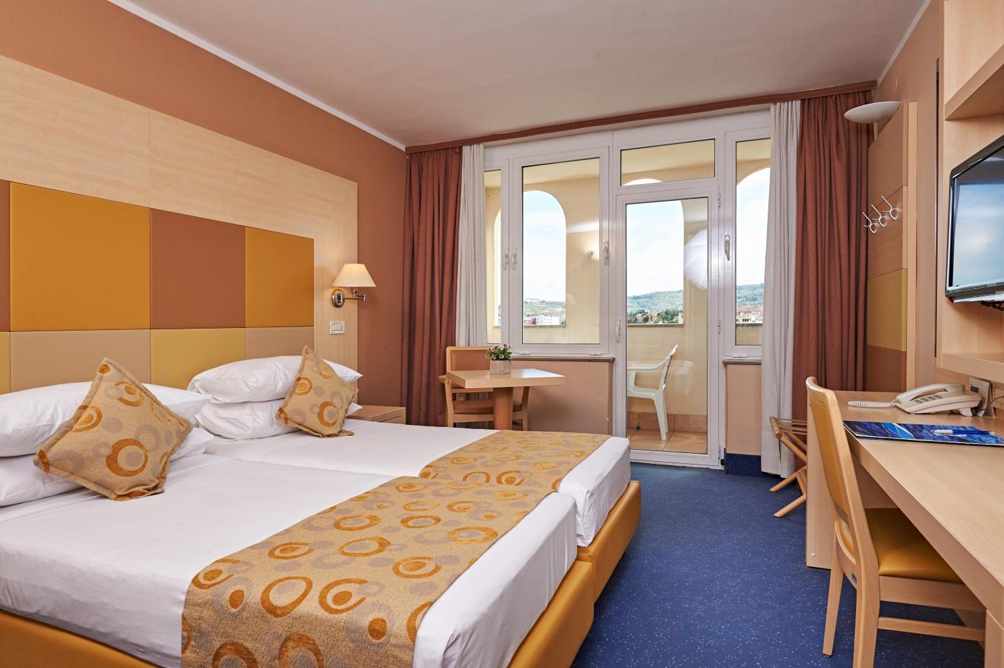 Hotel Delfin Izola Kültér fotó
