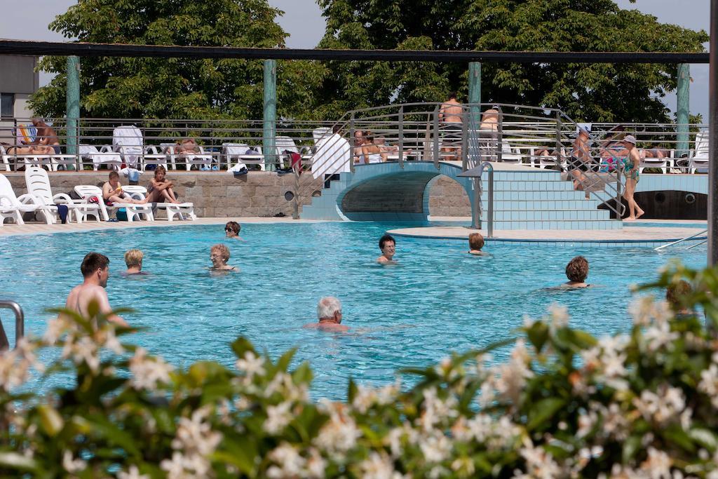 Hotel Delfin Izola Kültér fotó
